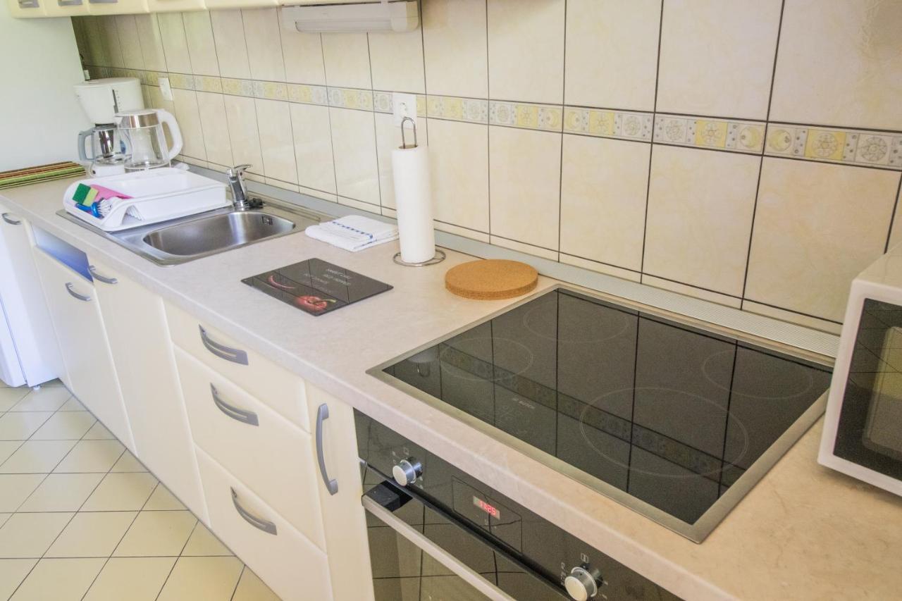 Apartments Joseph And Mary Trogir Zewnętrze zdjęcie