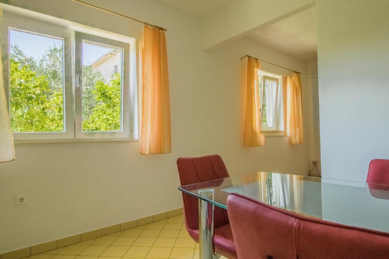 Apartments Joseph And Mary Trogir Zewnętrze zdjęcie