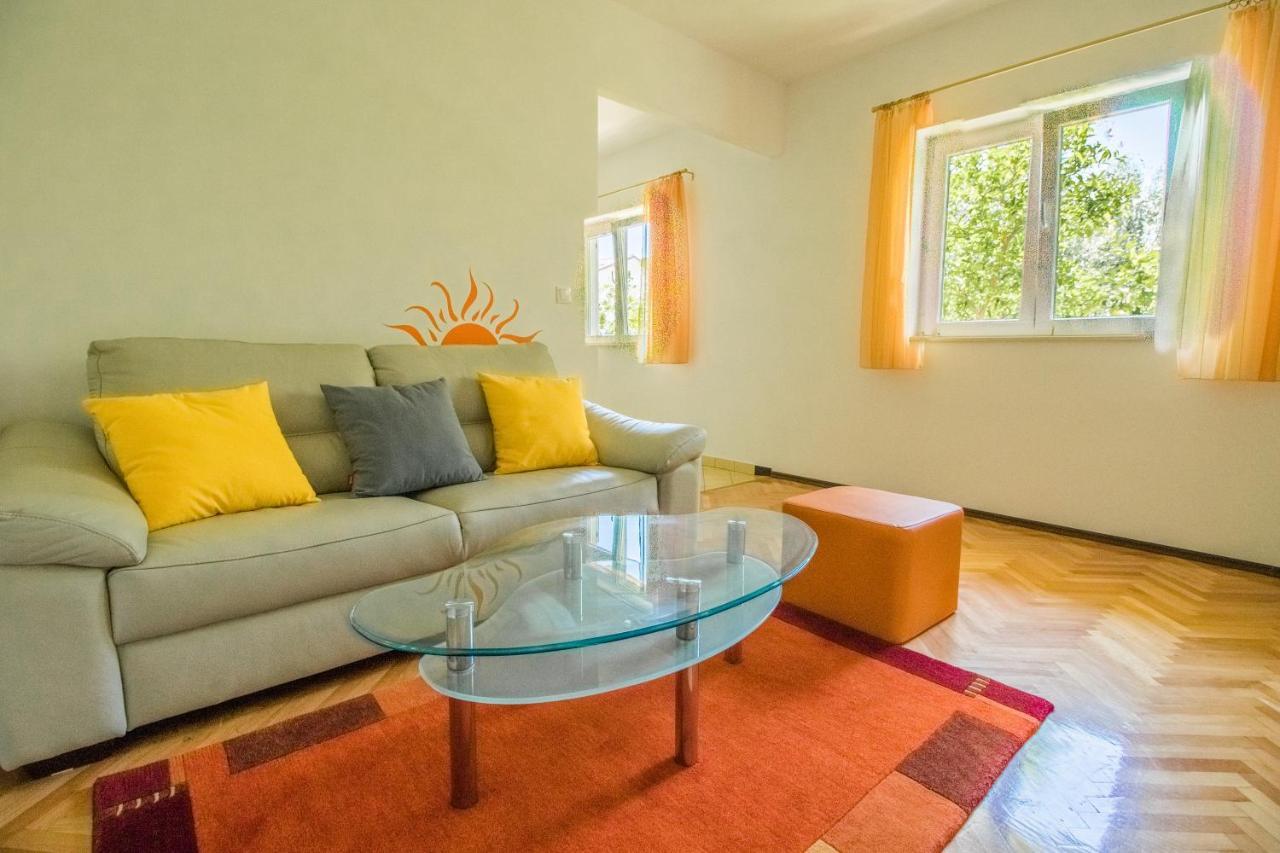 Apartments Joseph And Mary Trogir Zewnętrze zdjęcie