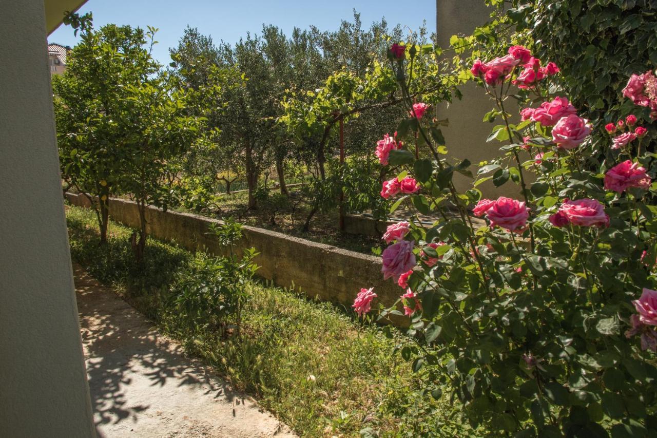 Apartments Joseph And Mary Trogir Zewnętrze zdjęcie