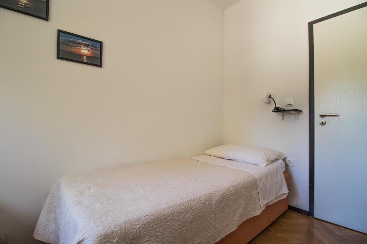 Apartments Joseph And Mary Trogir Zewnętrze zdjęcie