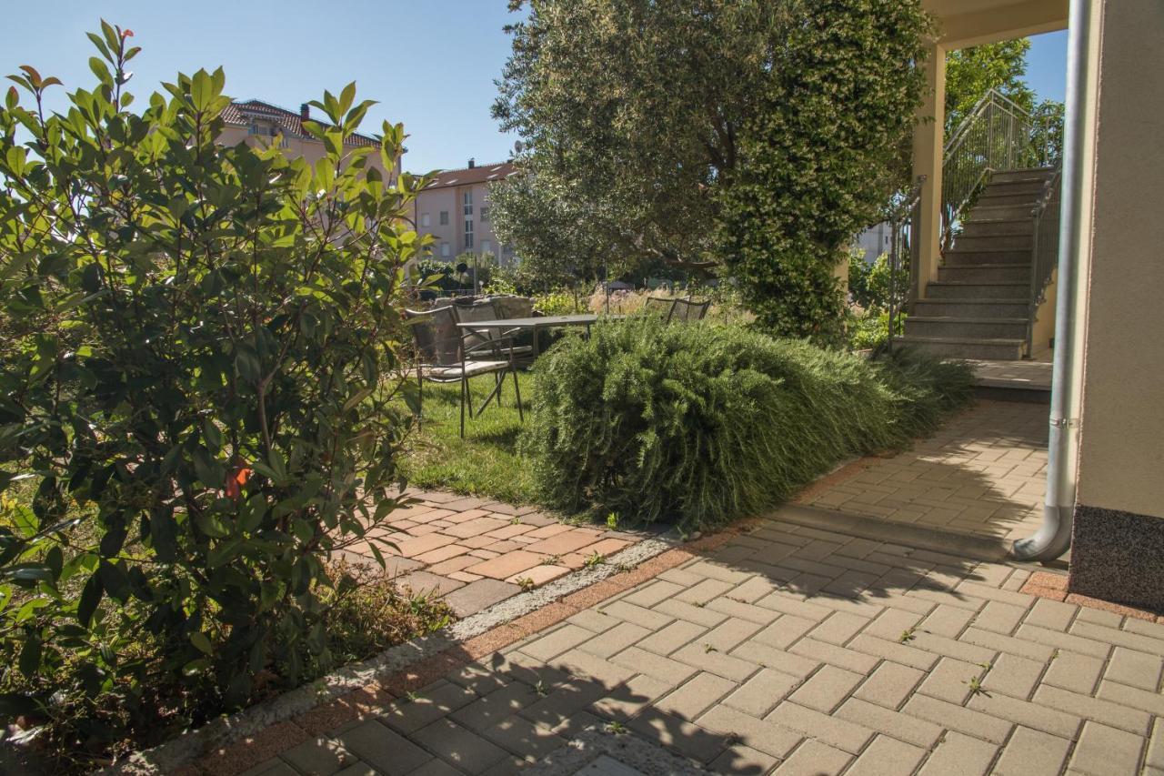 Apartments Joseph And Mary Trogir Zewnętrze zdjęcie