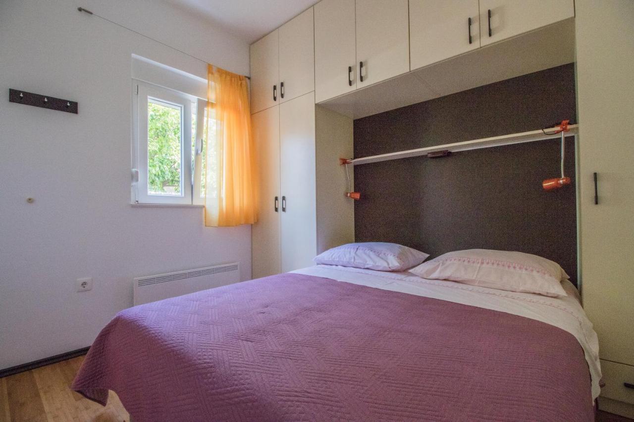 Apartments Joseph And Mary Trogir Zewnętrze zdjęcie